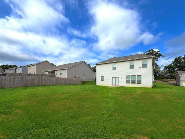 515 McGinnis Circle, Calhoun, GA 30701