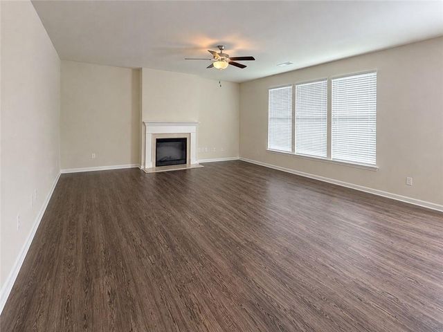 515 McGinnis Circle, Calhoun, GA 30701