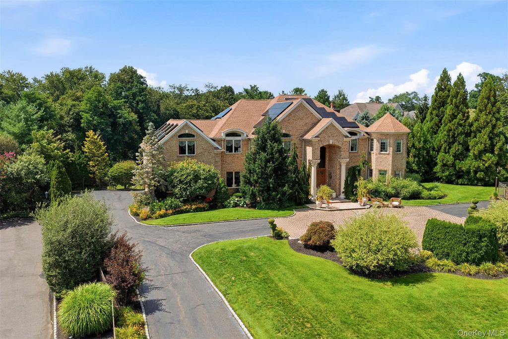 15 Peppermill Lane, Dix Hills, NY 11746 — exterior