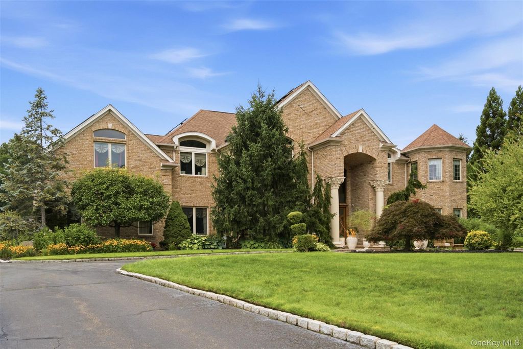 15 Peppermill Lane, Dix Hills, NY 11746 — photo 3