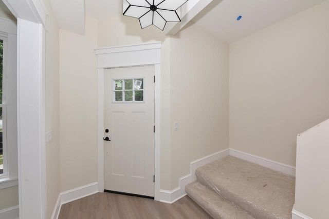 5804 W Michigan STREET, Wauwatosa, WI 53213
