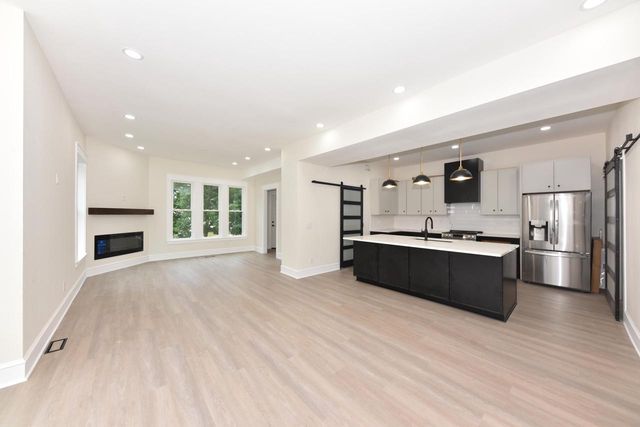 5804 W Michigan STREET, Wauwatosa, WI 53213
