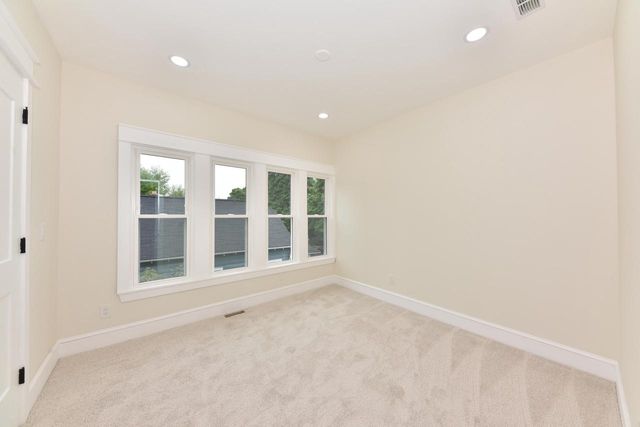 5804 W Michigan STREET, Wauwatosa, WI 53213