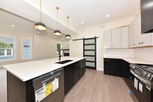 5804 W Michigan STREET, Wauwatosa, WI 53213