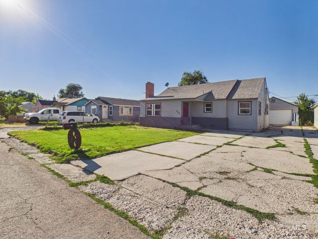 204 Anderson St, Caldwell, ID 83605