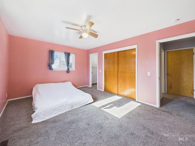 204 Anderson St, Caldwell, ID 83605
