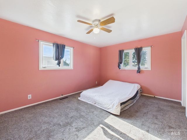 204 Anderson St, Caldwell, ID 83605