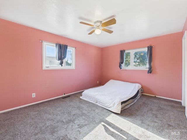 204 Anderson St, Caldwell, ID 83605