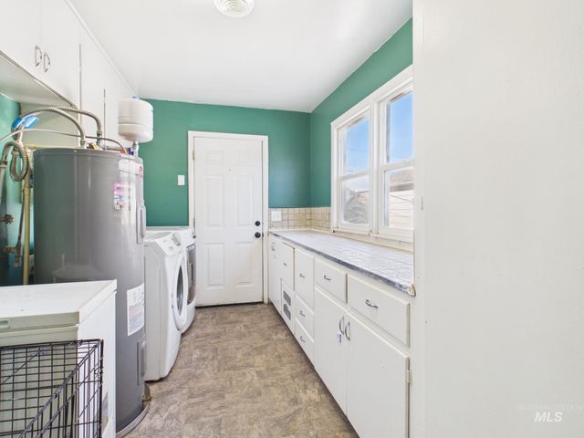 204 Anderson St, Caldwell, ID 83605
