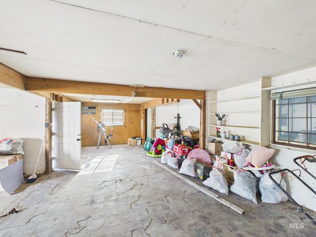 204 Anderson St, Caldwell, ID 83605