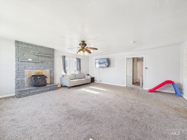 204 Anderson St, Caldwell, ID 83605