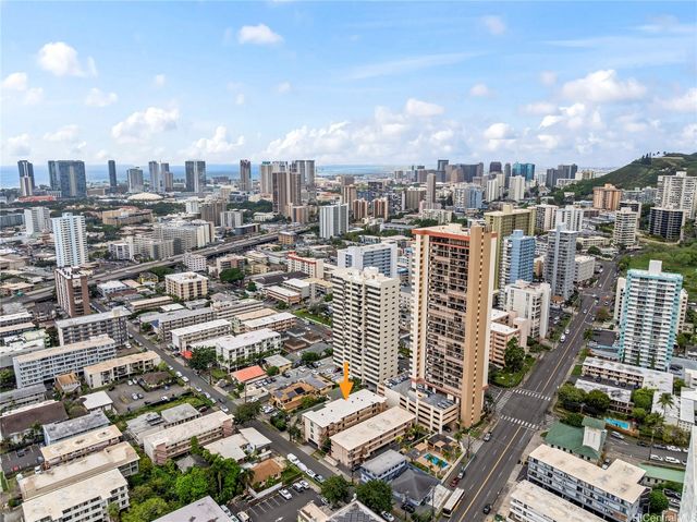 1548 Liholiho Street 403, Honolulu, HI 96822