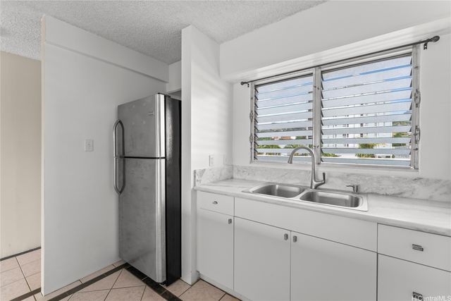 1548 Liholiho Street 403, Honolulu, HI 96822