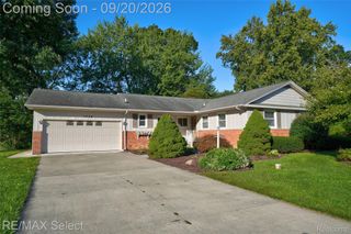 1336 Hidden Oaks Court, Flint Charter Township, MI 48507