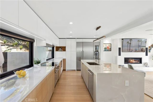 2880 Zell, Laguna Beach, CA 92651