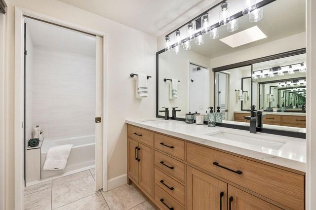 144 Verde Way, Palm Desert, CA 92260