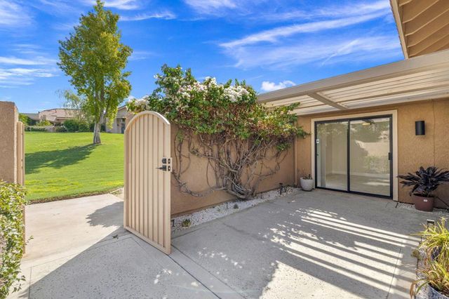 144 Verde Way, Palm Desert, CA 92260