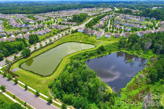13313 Canterbury Castle Drive, Charlotte, NC 28273