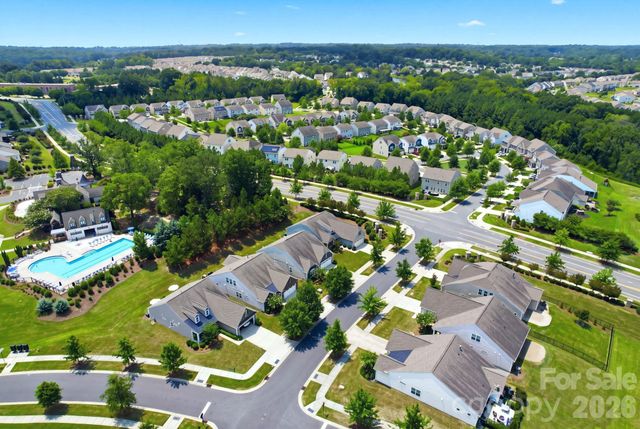 13313 Canterbury Castle Drive, Charlotte, NC 28273