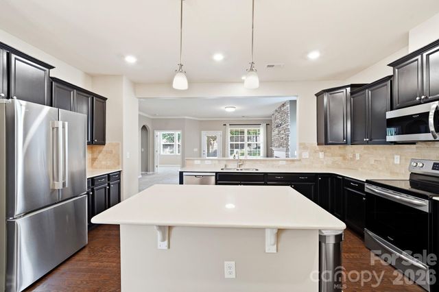 13313 Canterbury Castle Drive, Charlotte, NC 28273
