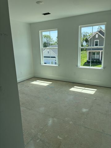 1100 Riverview Run, Madison, TN 37115