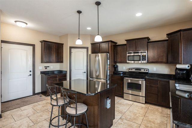 804 NW Reinhart Drive, Ankeny, IA 50023