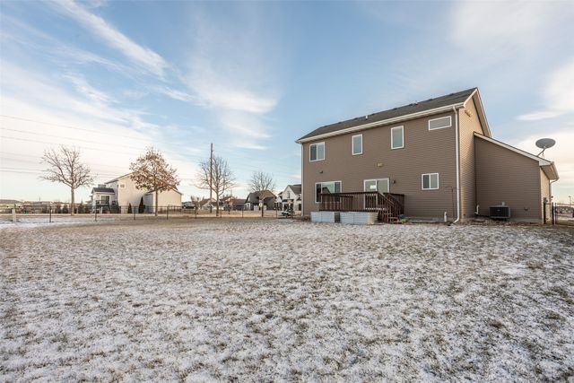 804 NW Reinhart Drive, Ankeny, IA 50023