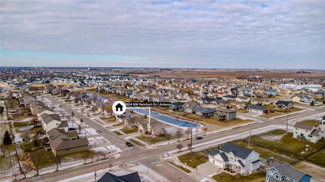 804 NW Reinhart Drive, Ankeny, IA 50023
