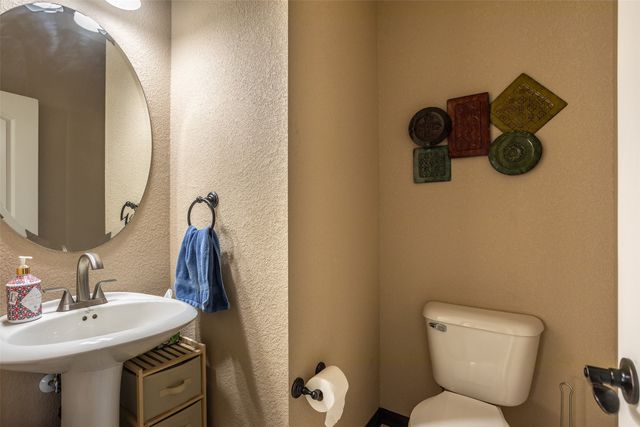 804 NW Reinhart Drive, Ankeny, IA 50023