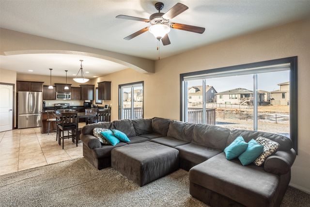 804 NW Reinhart Drive, Ankeny, IA 50023