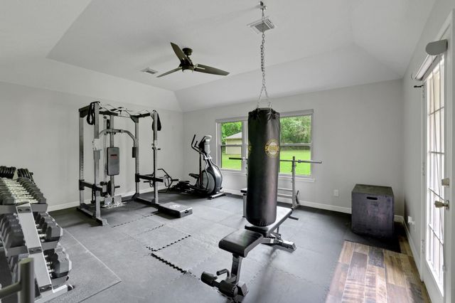 23943 Lost Spur, New Caney, TX 77357
