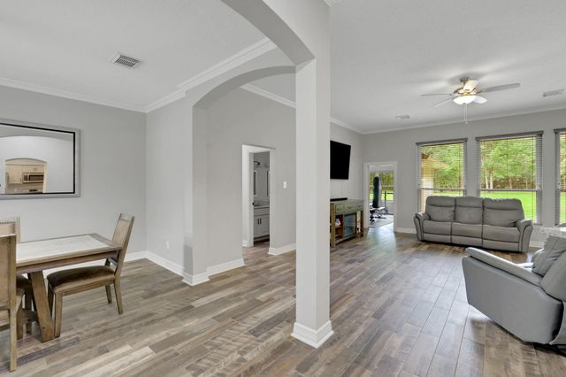 23943 Lost Spur, New Caney, TX 77357