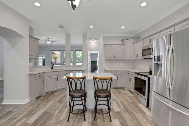 23943 Lost Spur, New Caney, TX 77357