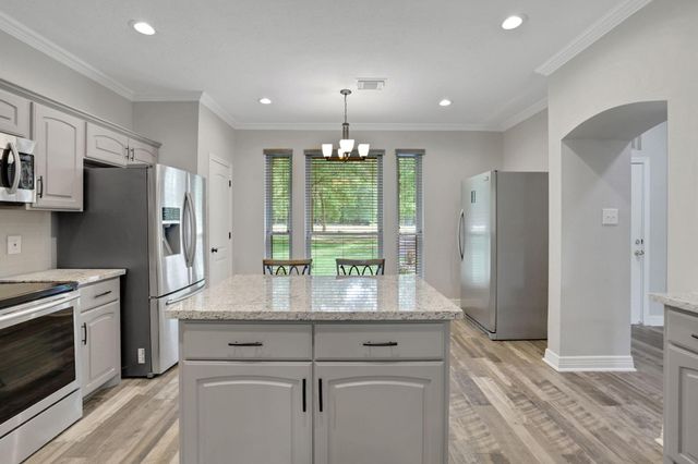 23943 Lost Spur, New Caney, TX 77357