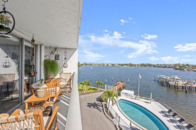 231 E Lantana Road 402, Lantana, FL 33462