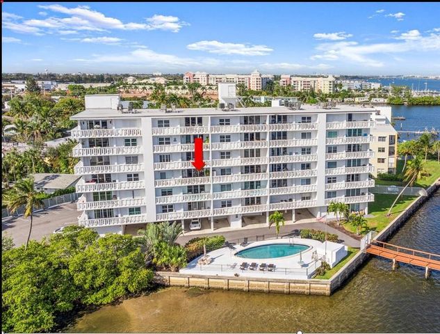 231 E Lantana Road 402, Lantana, FL 33462