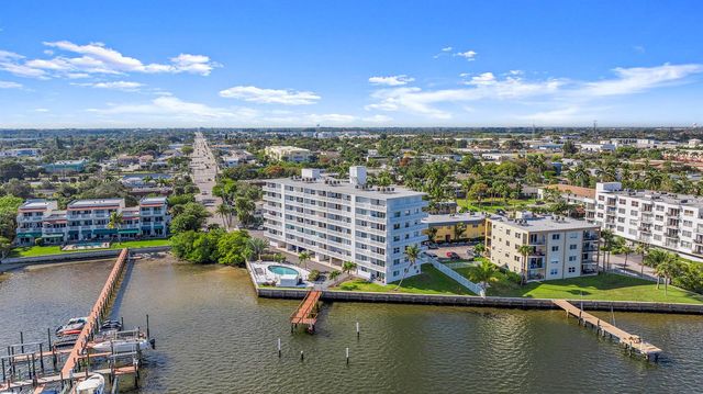 231 E Lantana Road 402, Lantana, FL 33462