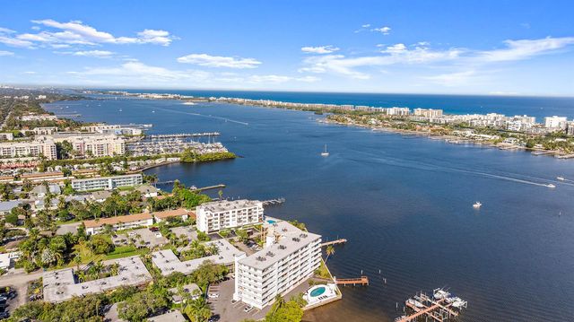 231 E Lantana Road 402, Lantana, FL 33462