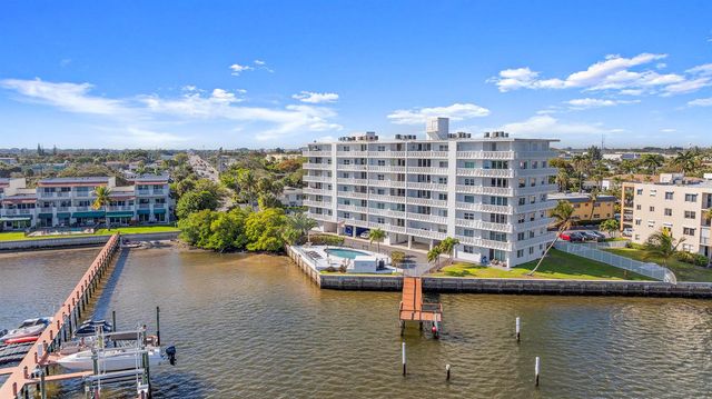 231 E Lantana Road 402, Lantana, FL 33462