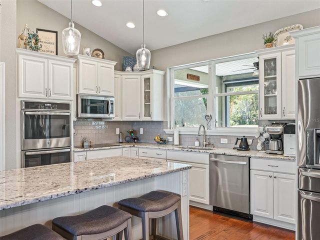 1410 MEADOW VIEW WAY, Lady Lake, FL 32159