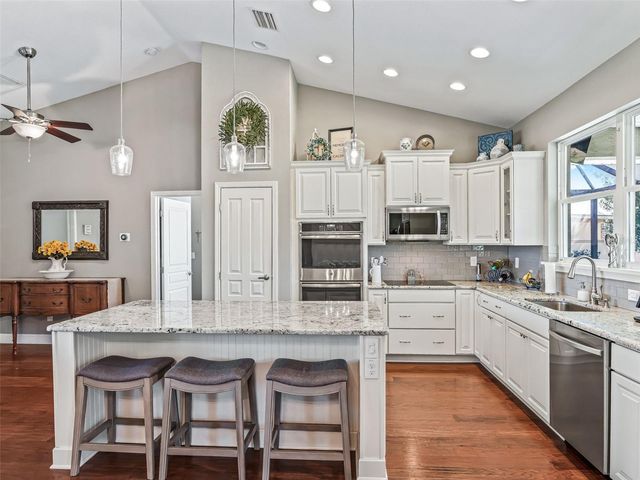 1410 MEADOW VIEW WAY, Lady Lake, FL 32159