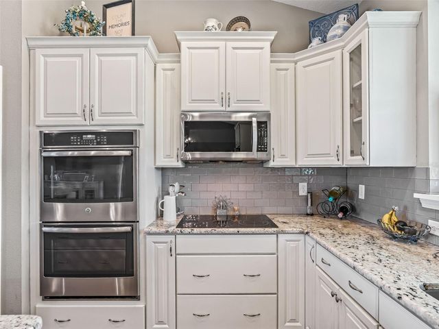 1410 MEADOW VIEW WAY, Lady Lake, FL 32159