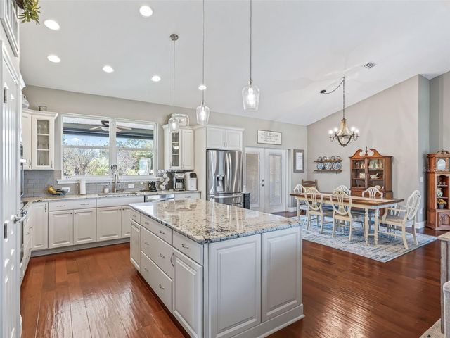 1410 MEADOW VIEW WAY, Lady Lake, FL 32159