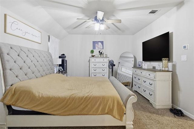 840 Gold Finch Way, Lake Charles, LA 70611