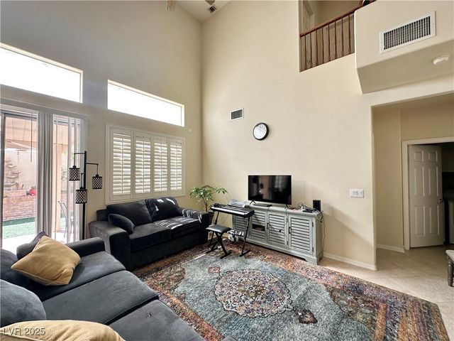 265 Blackstone River Avenue, Las Vegas, NV 89148