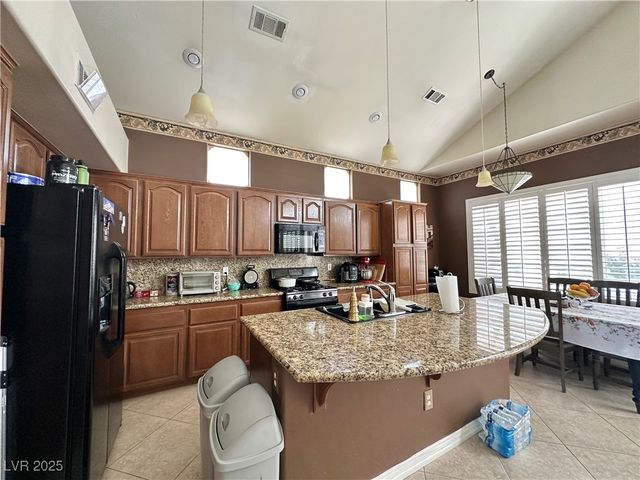 265 Blackstone River Avenue, Las Vegas, NV 89148