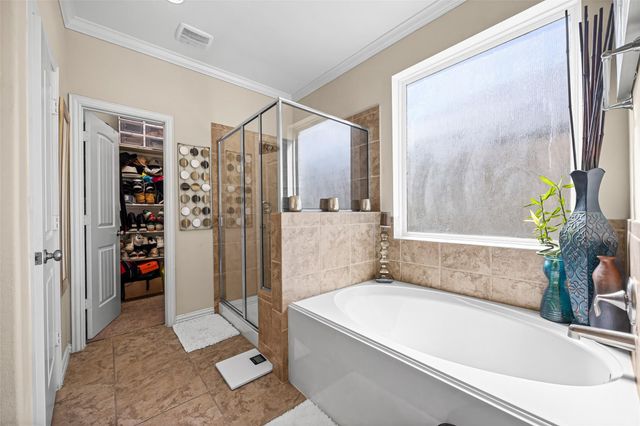 2403 Tall Sequoia Drive, Fresno, TX 77545