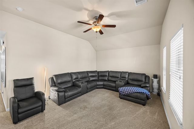 2403 Tall Sequoia Drive, Fresno, TX 77545