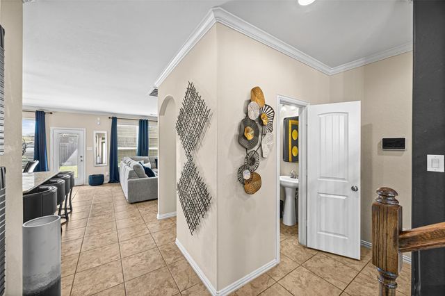 2403 Tall Sequoia Drive, Fresno, TX 77545