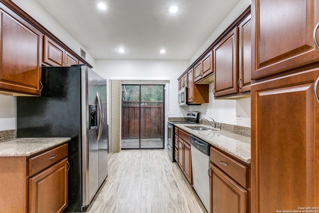 145 TERRELL RD, San Antonio, TX 78209